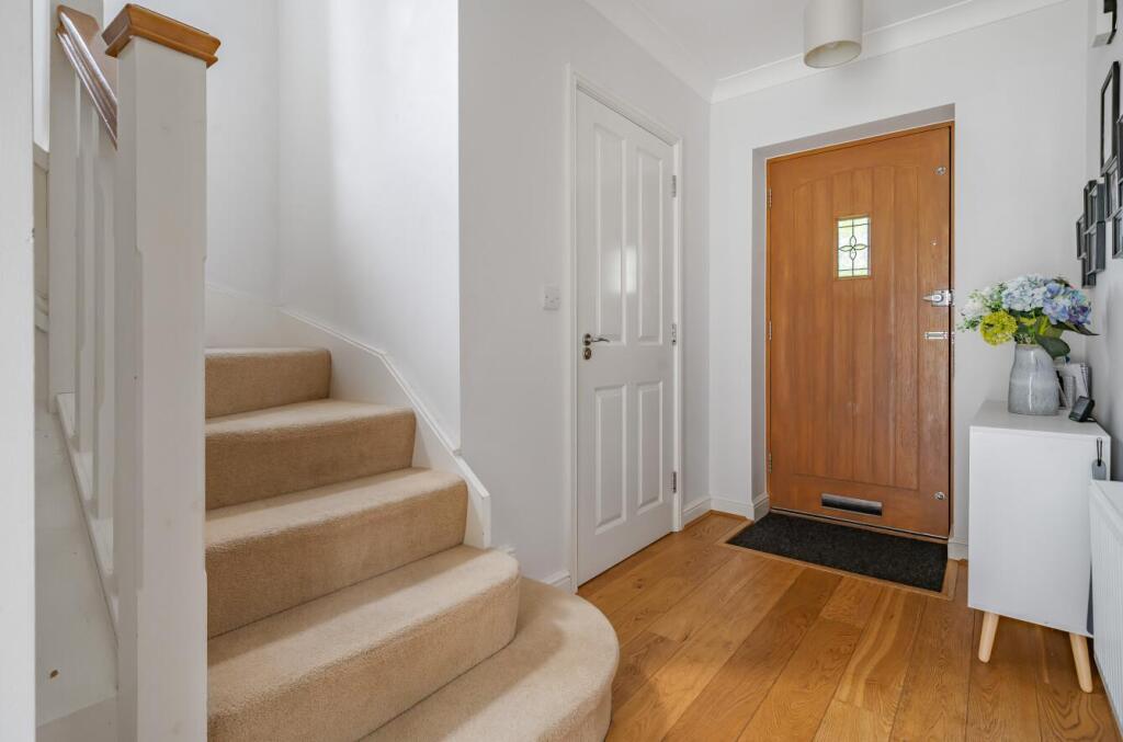 House in Hemel Hempstead - View 3