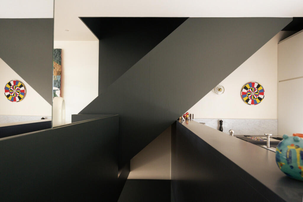 House in London - View 5