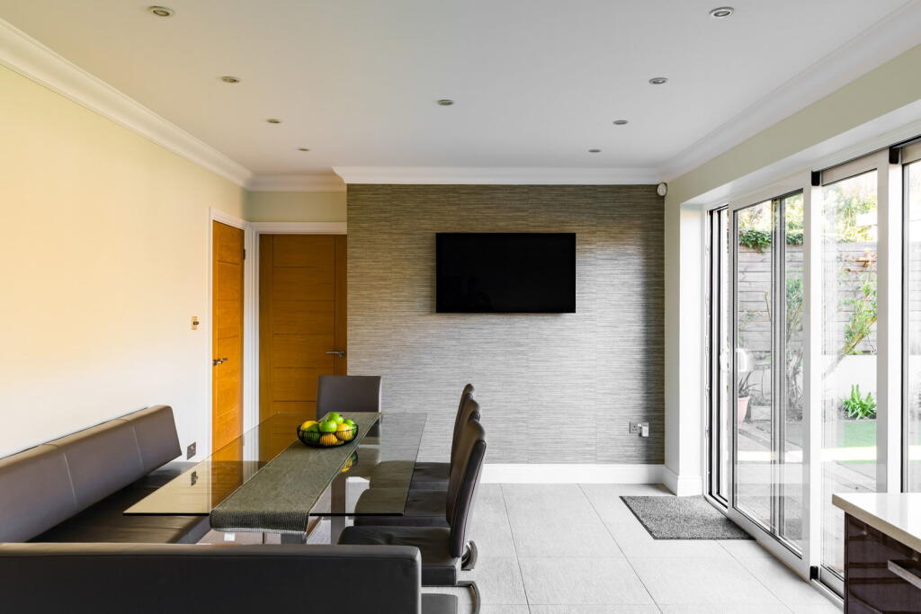 House in Dartford - View 4