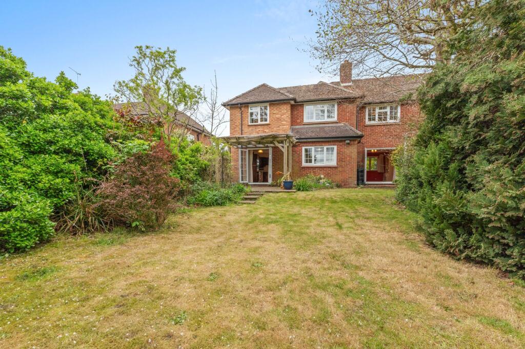 House in Flackwell Heath, Chepping Wycombe - View 6