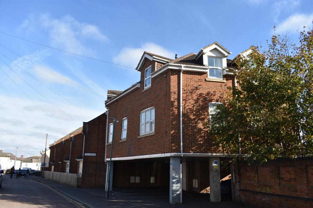 Apartment in Bournemouth, Lansdowne - More