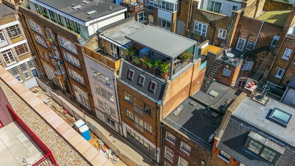 MD-BERICOTE-8TottenhamMews-5.JPG