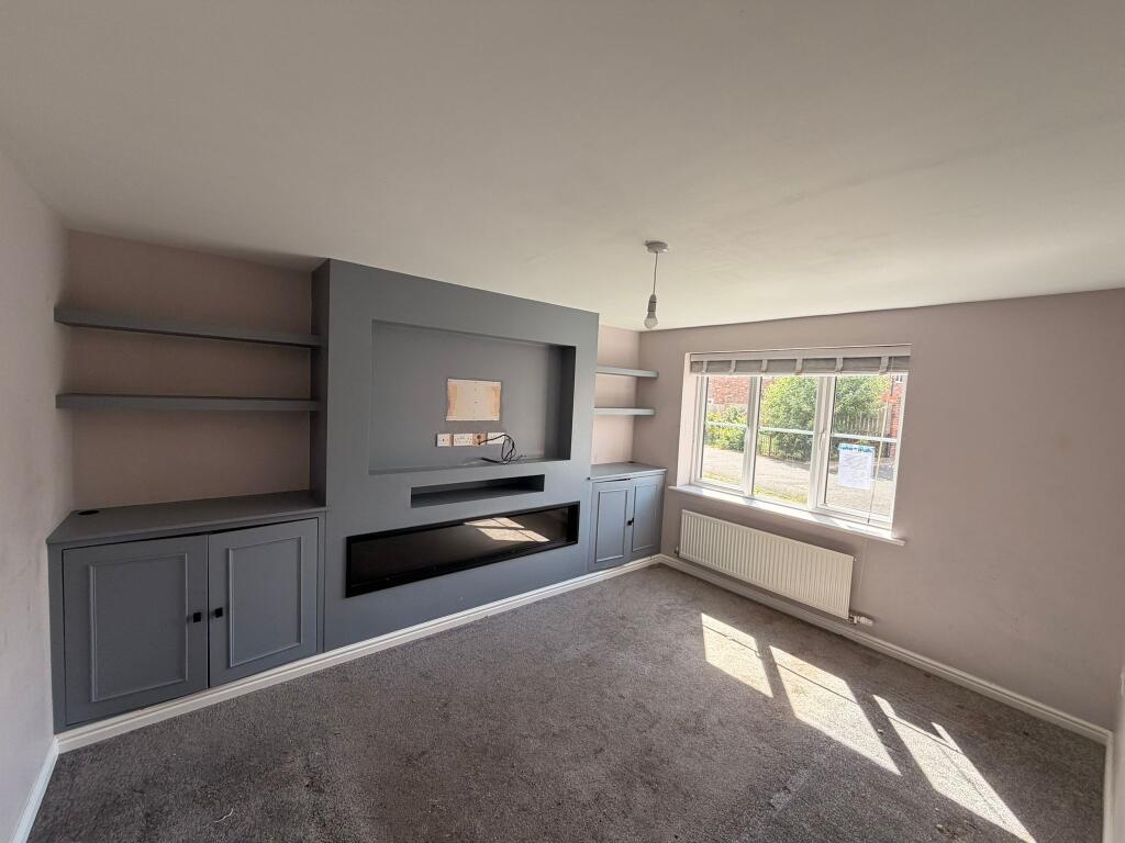 House in Doncaster, Cantley - View 2