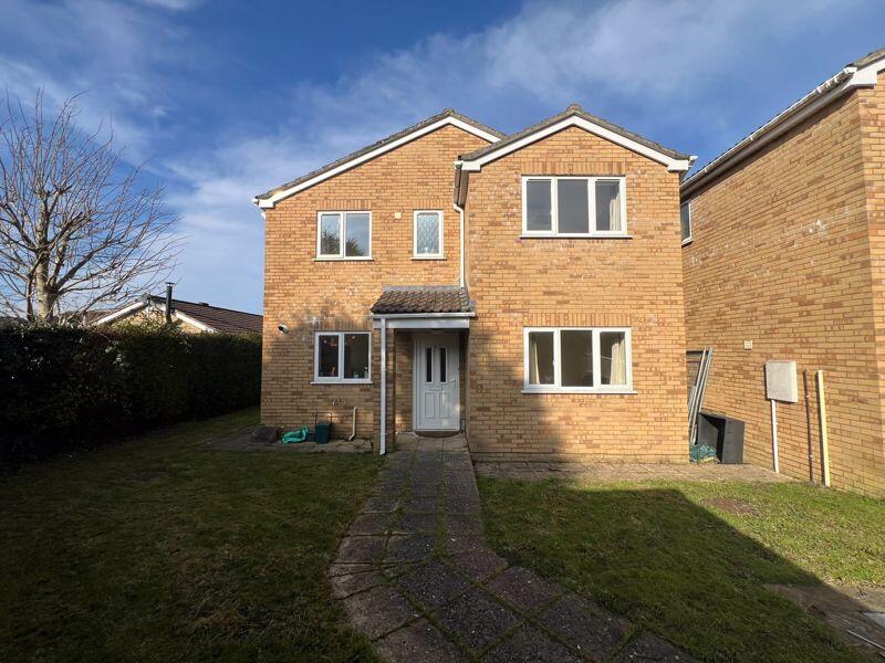 5 bedroom detached house for rent