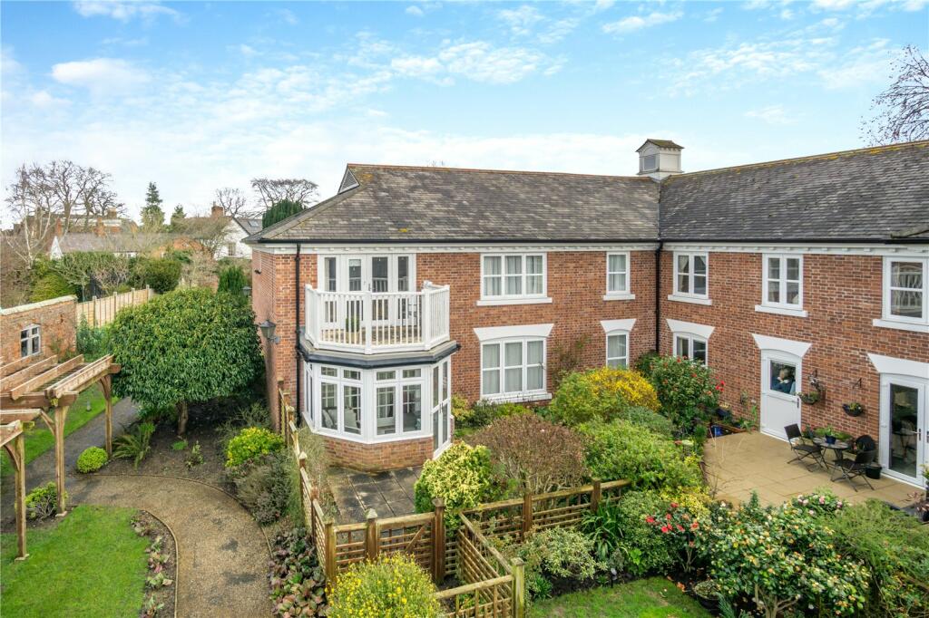 2-bed apartment on Flacca Court, Field Lane, Tattenhall, Cheshire, CH3, £349,500