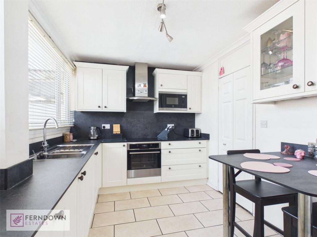 Oak Croft, Chelmsley Wood, Birmingham, West Midlands, B37 - View 2