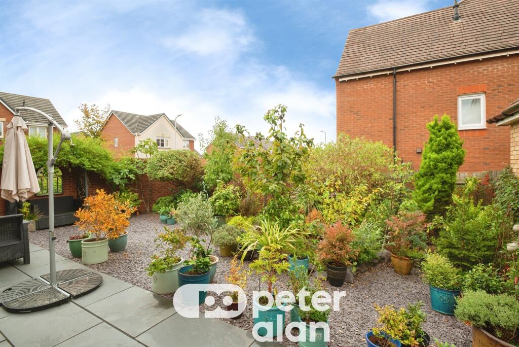 House in Newport, Mon Bank, Stow Hill - View 4