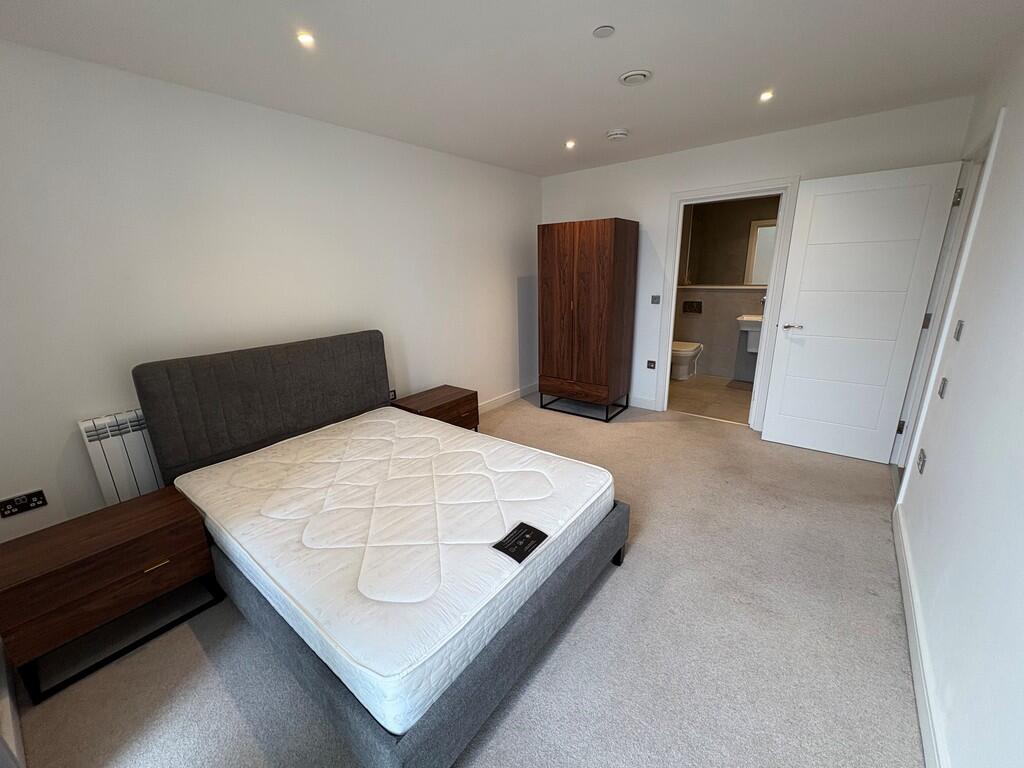 Apartment in Nottingham - View 5