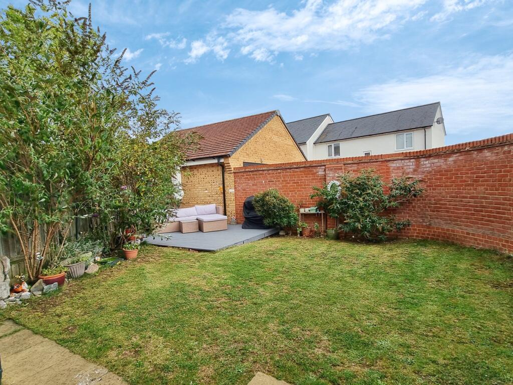 Hazel Grove, Silsoe, Bedfordshire, MK45 photo 4