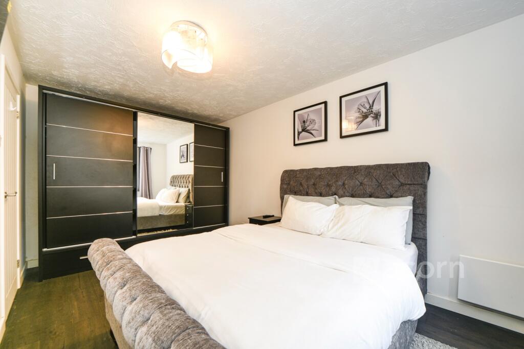 Apartment in London - More