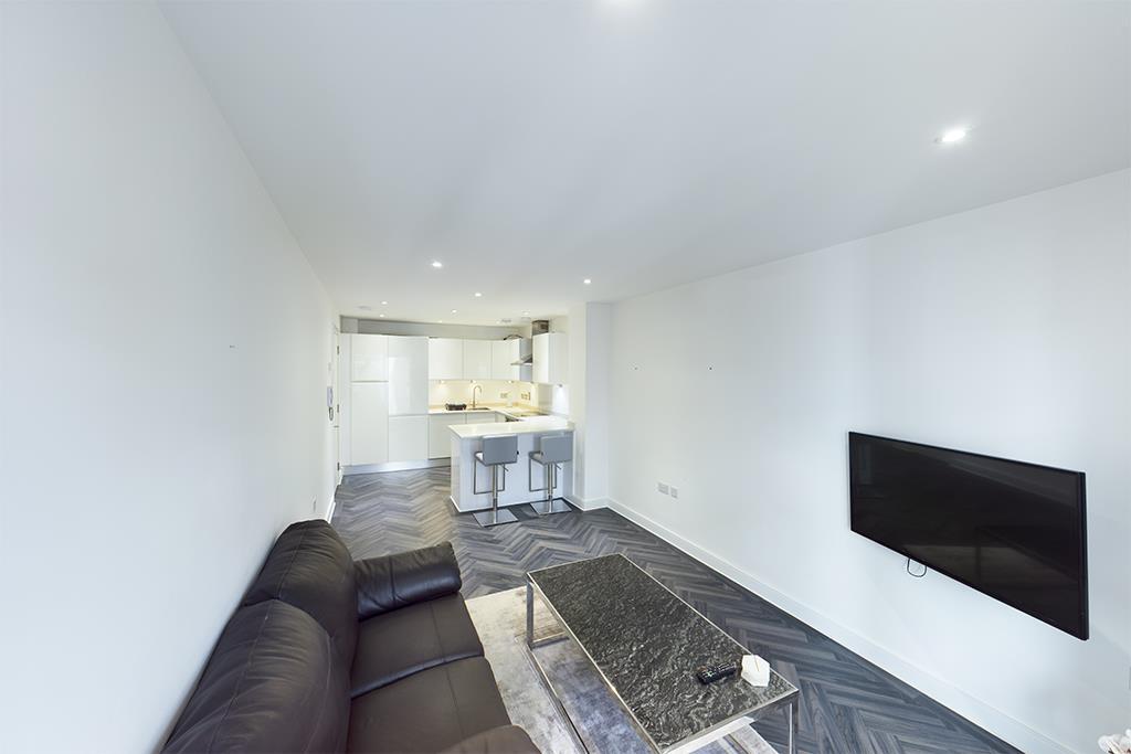 Apartment in Southampton - View 3