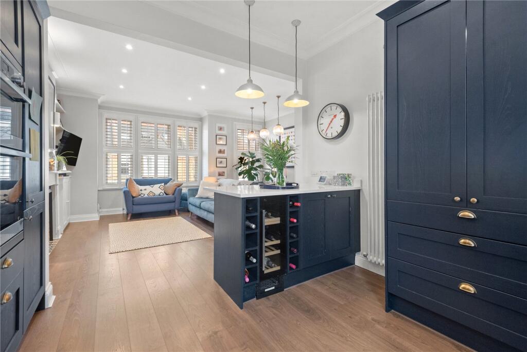 Apartment in London - View 3
