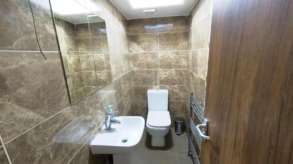 Main image of property: Mauldeth Road Gatley, Manchester, M20