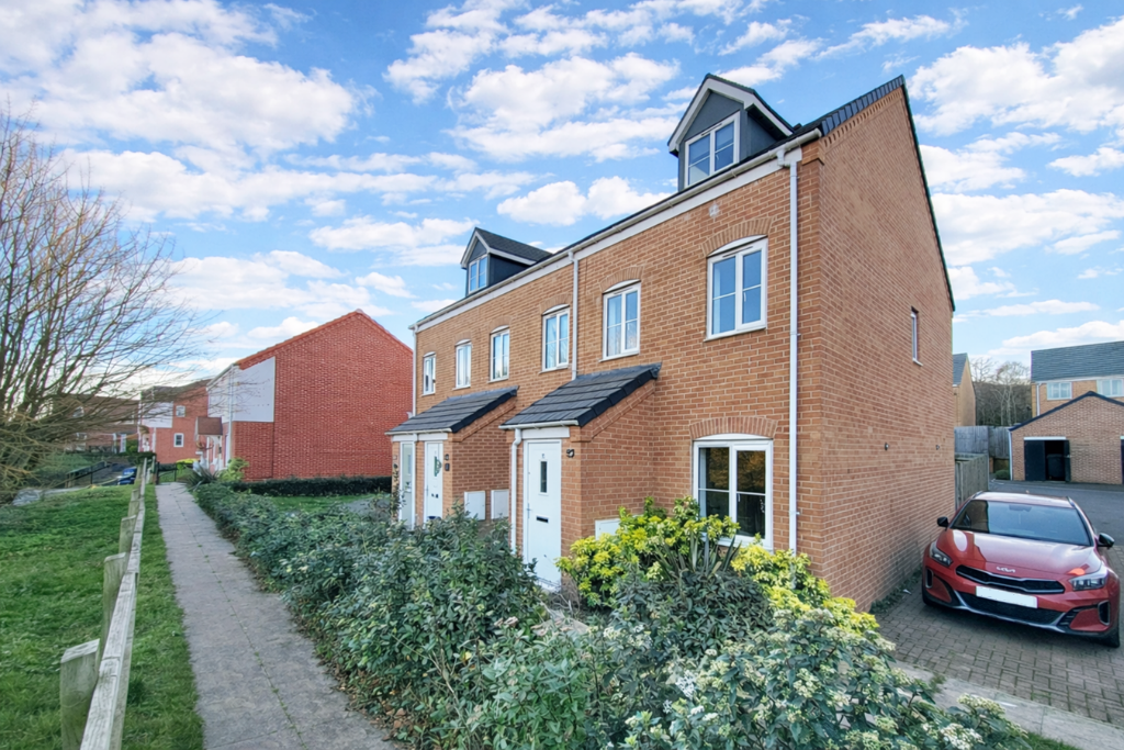 Main image of property: Stowmarket Road, Great Blakenham, Ipswich, Suffolk, IP6