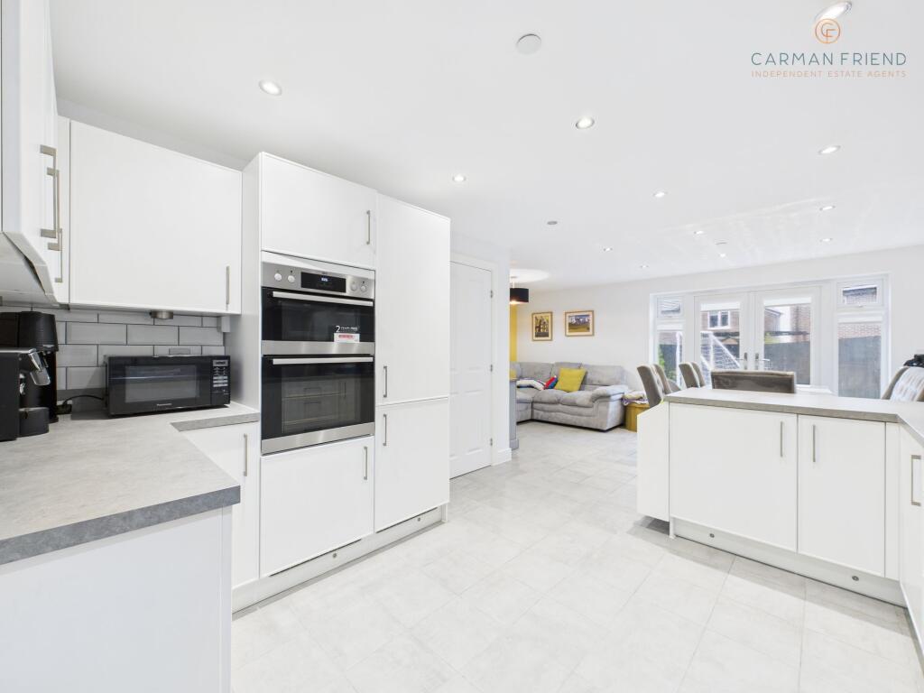 134 Carlton Meadows photo 2