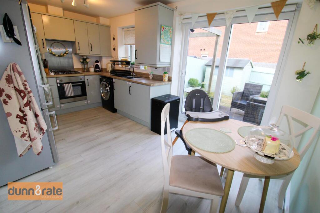 House in Stoke-on-Trent - View 5