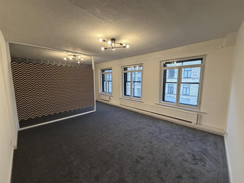 House in Bradford - View 2