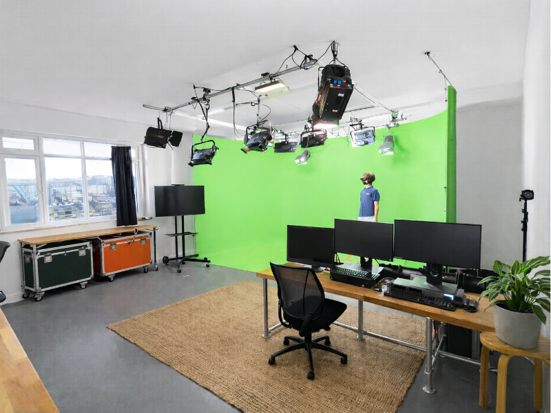 Large Creative Space (AI Optmised)