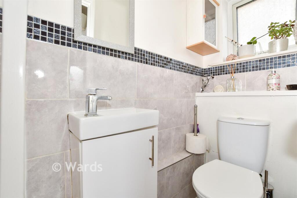 House in Maidstone, Allington - More