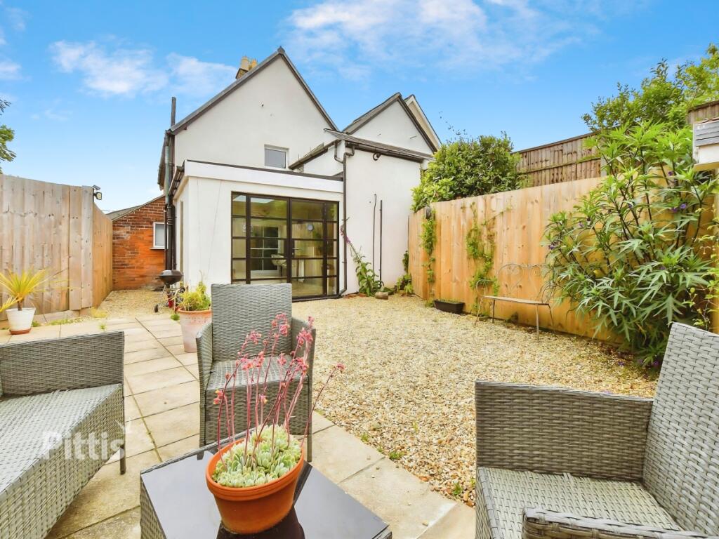 Main image of property: Victoria Road Freshwater PO40