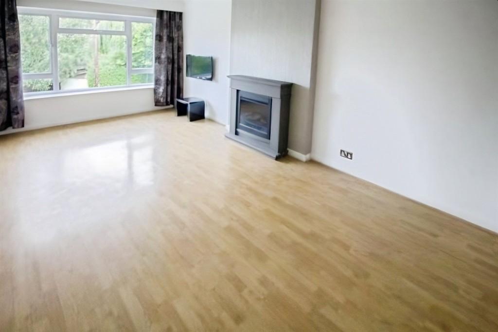 Apartment in Nottingham, Nottinghamshire - View 3