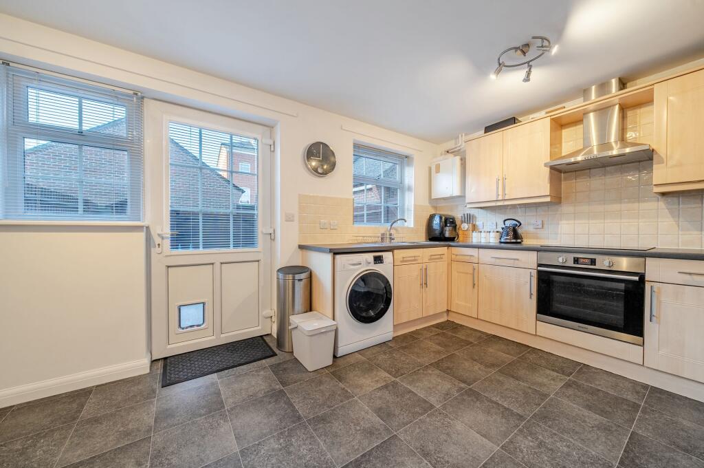 Compton Way, Sherfield Park - More