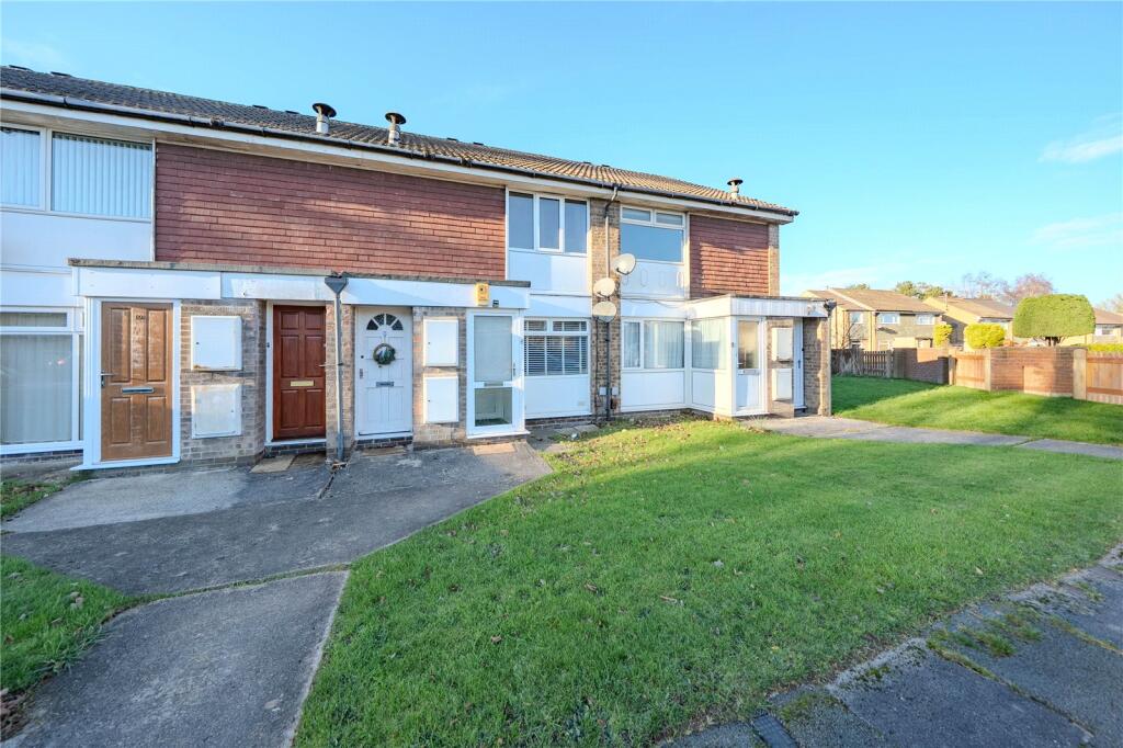 Main image of property: Turnberry View, Leeds, West Yorkshire