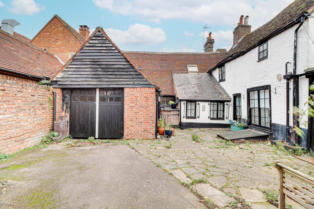 Additional image 8 of High Street, Redbourn, AL3