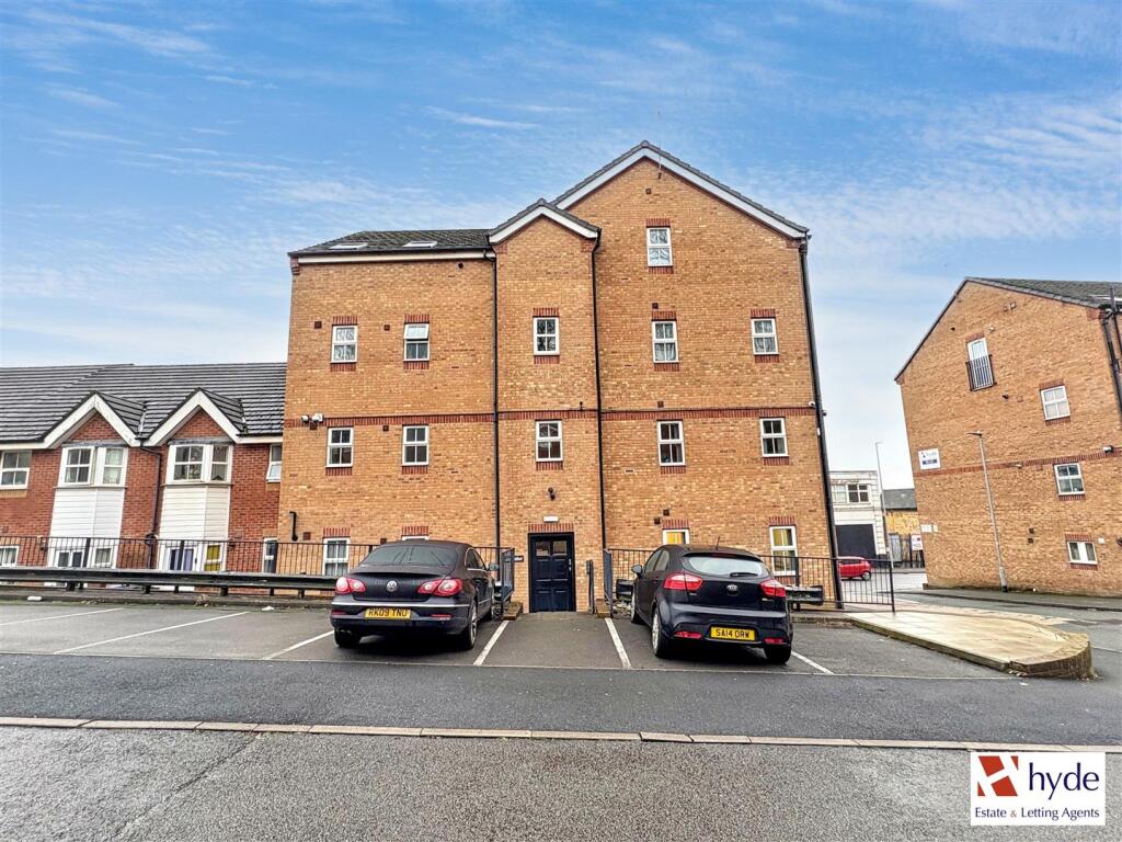 Main image of property: Richmond House, St. Andrews Square, Stoke-On-Trent, ST4 7GE