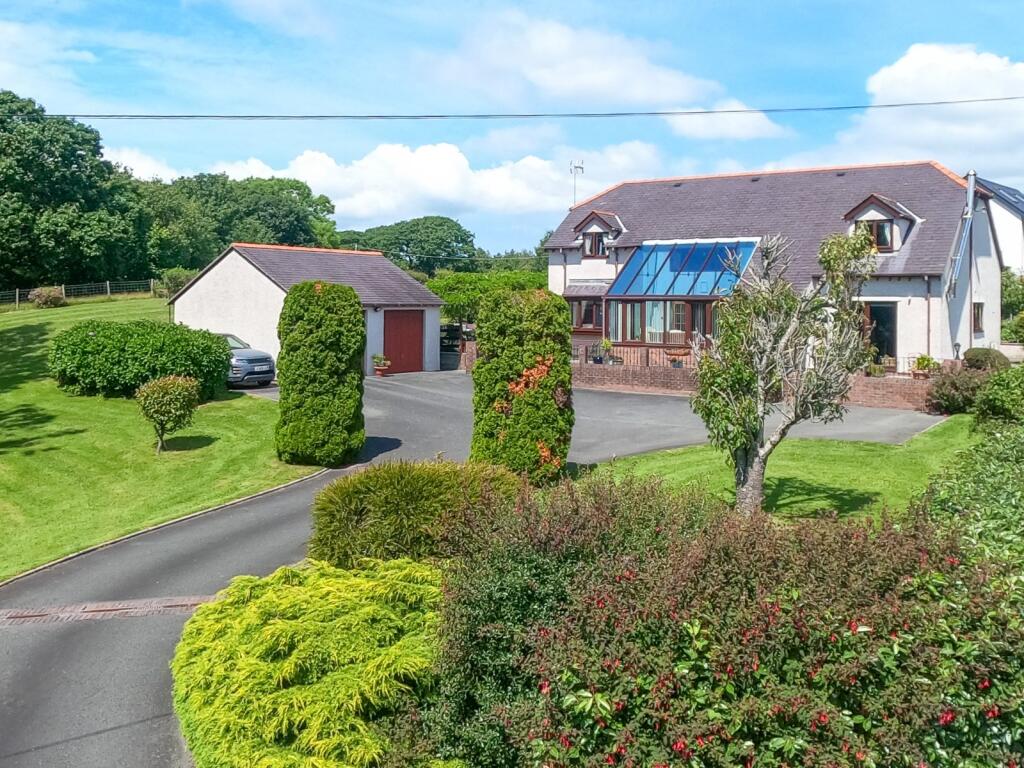 Main image of property: Penrhosgarnedd, Bangor, Gwynedd, LL57