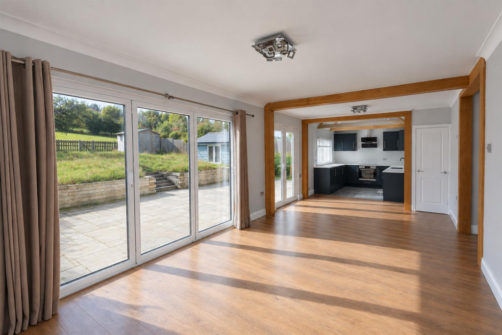 House in Sevenoaks, Sundridge with Ide Hill - More