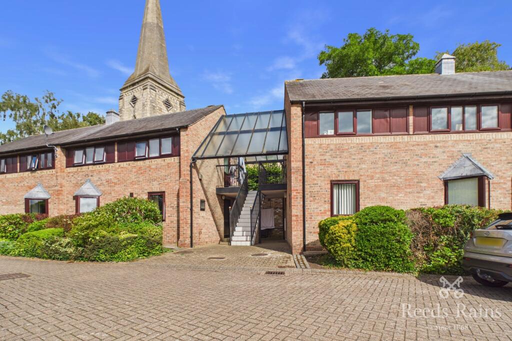 2-bed flat on Church Mews, Acomb, York, North Yorkshire, YO26, £67,500