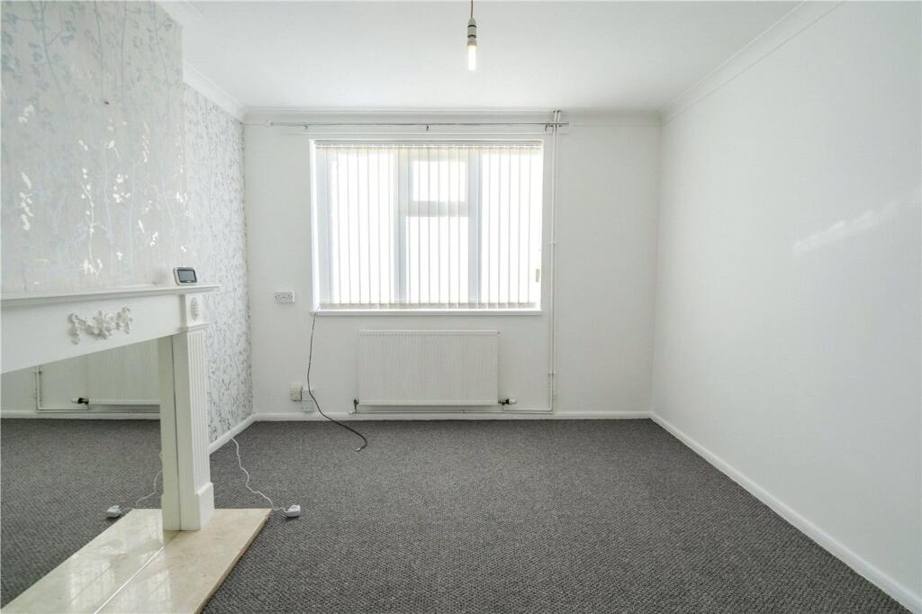 Edge Avenue, Grimsby, DN33 photo 3