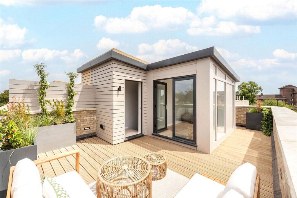 House in London - More