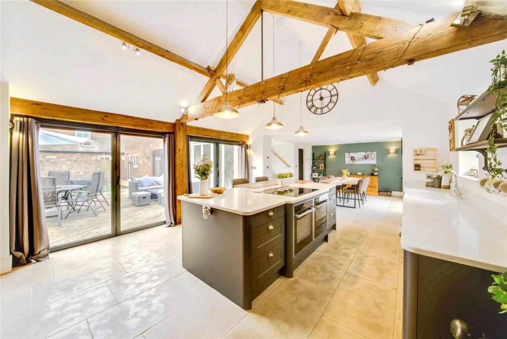 Quay Lane, Earls Croome, Worcester, Worcestershire, WR8 photo 2