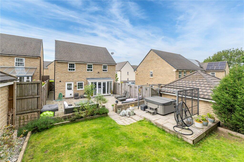 House in Bradford, Manywells Height, Cullingworth - View 3