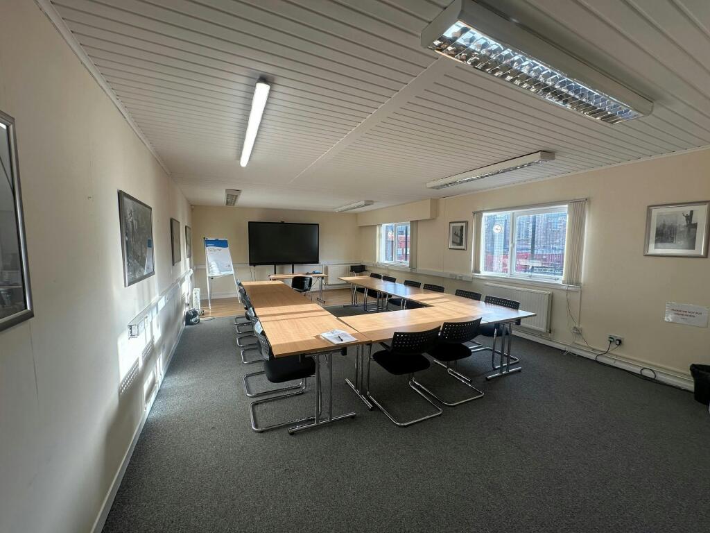30 Nisbet St - 011.jpg