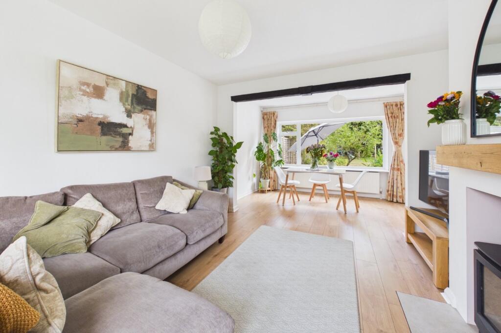 House in Hemel Hempstead, Chepping Wycombe - More