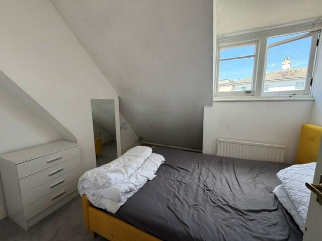 Apartment in Tonbridge - View 4
