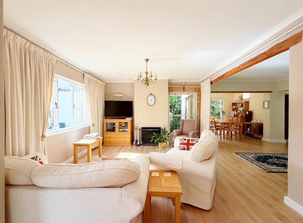 Main image of property: Bergvliet, Cape Town, Western Cape