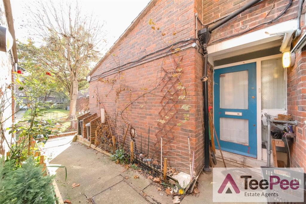 Main image of property: Roth Walk, London