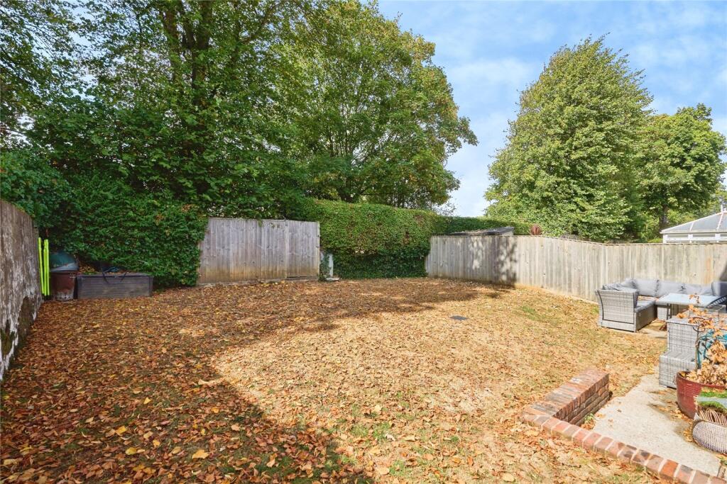 House in Portsmouth - View 4