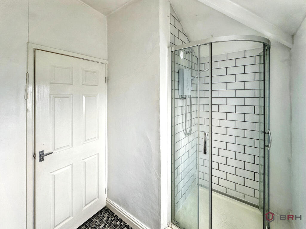 Apartment in Doncaster, Old Edlington - More