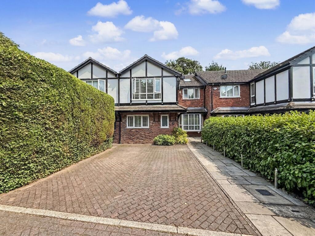 Main image of property: The Spinney, Whitefield, M45