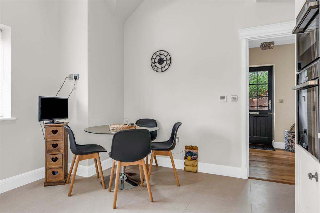 Additional image 6 of Church Street, Welwyn