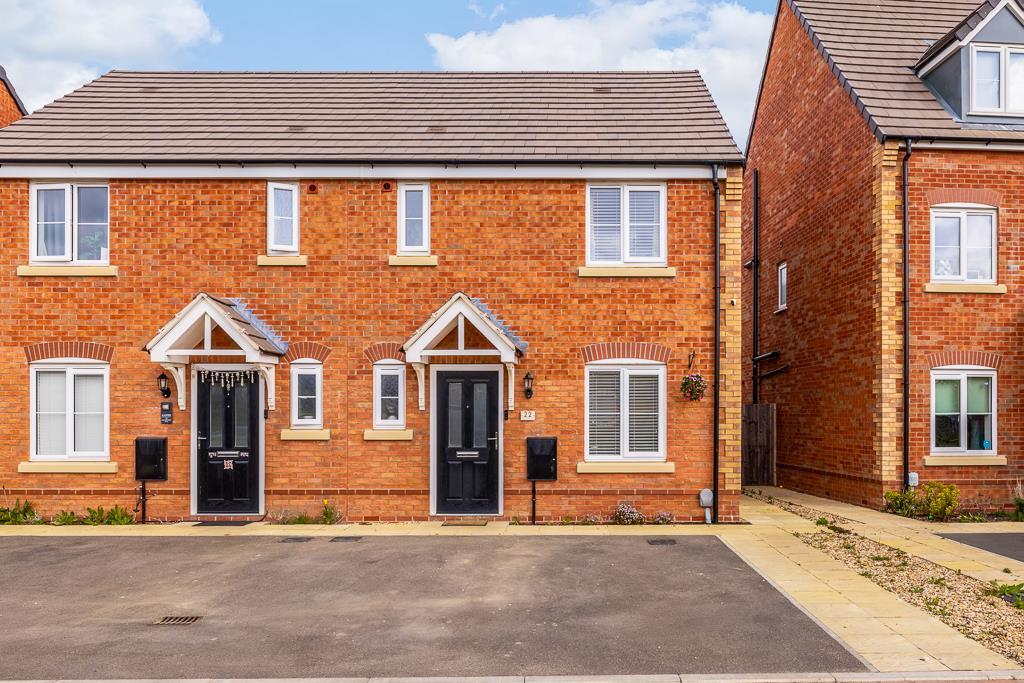3-bed semi-detached on Walter Dring Way, Weston, £220,000
