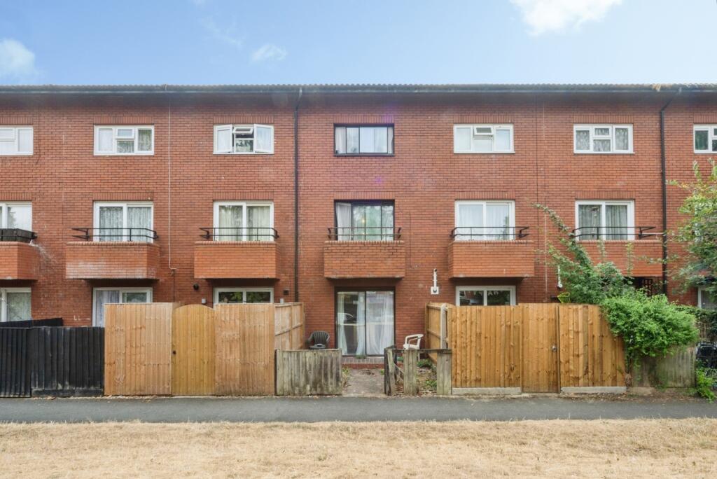 Main image of property: Permayne, New Bradwell, Milton Keynes, Buckinghamshire, MK13