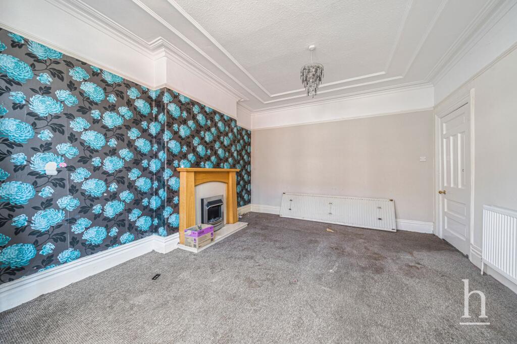 House in Wallasey, Liscard - More