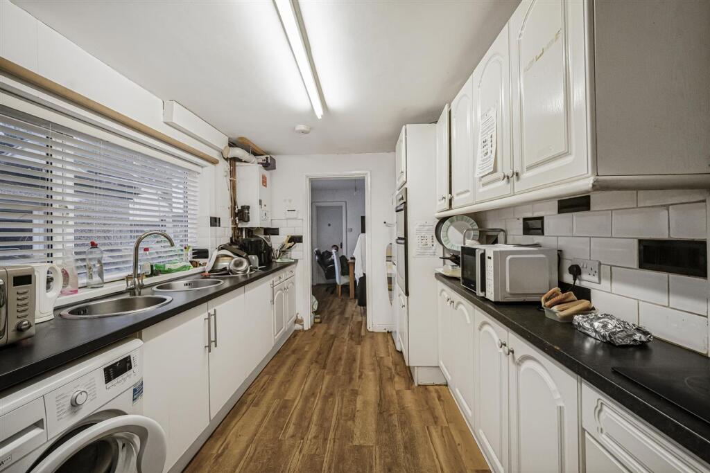 House in Swansea - View 2