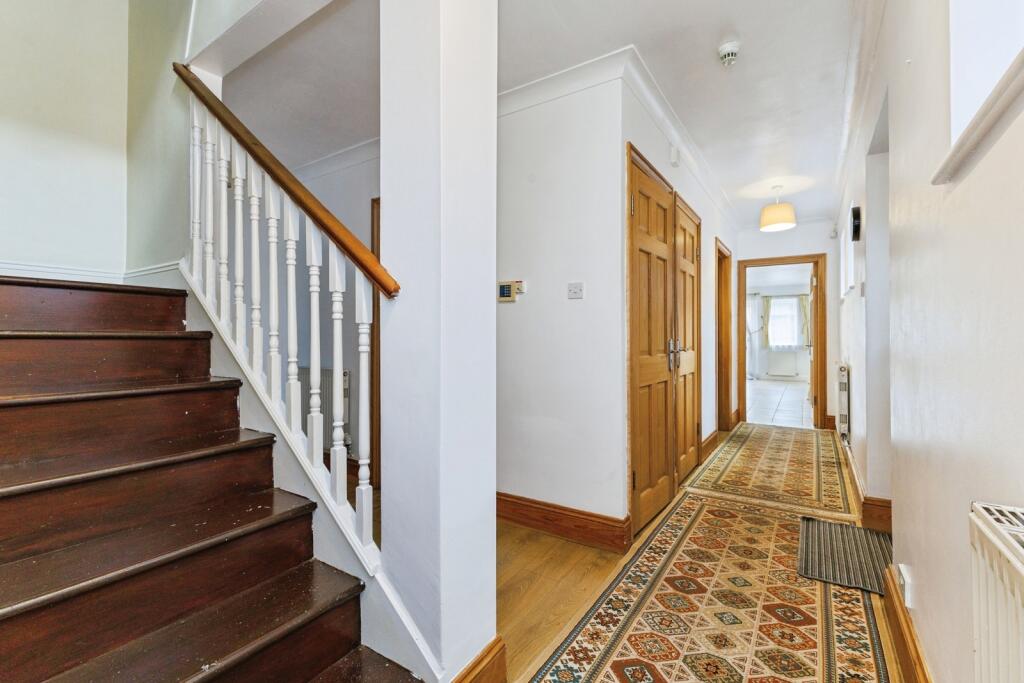 House in Kingston upon Thames - View 4
